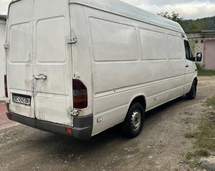 Белый Мерседес Sprinter, объемом двигателя 2.15 л и пробегом 400 тыс. км за 6499 $, фото 6 на Automoto.ua