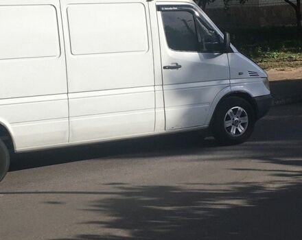 Белый Мерседес Sprinter, объемом двигателя 2.15 л и пробегом 860 тыс. км за 9399 $, фото 3 на Automoto.ua