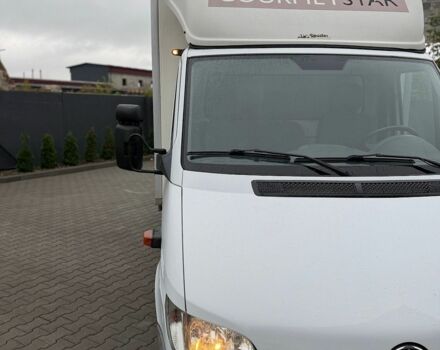 Белый Мерседес Sprinter, объемом двигателя 2.2 л и пробегом 182 тыс. км за 15000 $, фото 2 на Automoto.ua