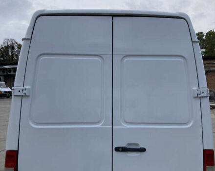 Белый Мерседес Sprinter, объемом двигателя 2.7 л и пробегом 250 тыс. км за 12200 $, фото 6 на Automoto.ua