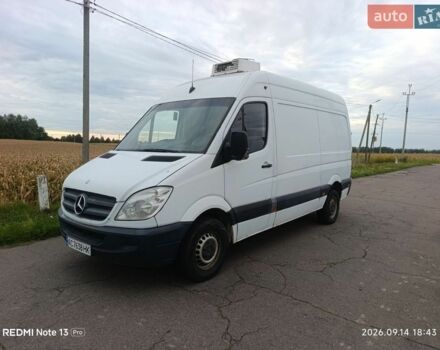 Белый Мерседес Sprinter, объемом двигателя 2.15 л и пробегом 445 тыс. км за 6800 $, фото 2 на Automoto.ua
