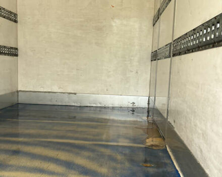 Белый Мерседес Sprinter, объемом двигателя 2.15 л и пробегом 640 тыс. км за 12100 $, фото 10 на Automoto.ua