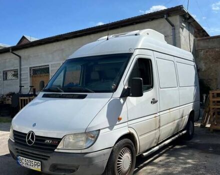 Белый Мерседес Sprinter, объемом двигателя 2.15 л и пробегом 500 тыс. км за 9000 $, фото 5 на Automoto.ua