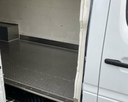 Белый Мерседес Sprinter, объемом двигателя 2.7 л и пробегом 250 тыс. км за 12200 $, фото 15 на Automoto.ua