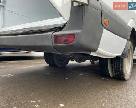 Белый Мерседес Sprinter, объемом двигателя 2.15 л и пробегом 444 тыс. км за 12222 $, фото 6 на Automoto.ua