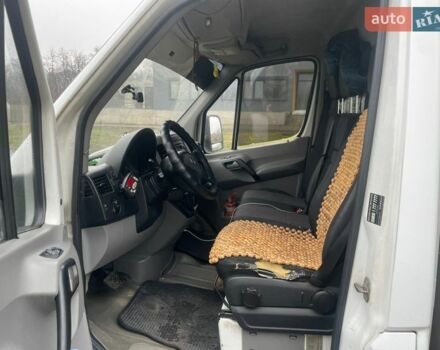 Белый Мерседес Sprinter, объемом двигателя 3 л и пробегом 912 тыс. км за 15700 $, фото 23 на Automoto.ua