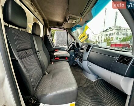 Белый Мерседес Sprinter, объемом двигателя 2.15 л и пробегом 387 тыс. км за 10500 $, фото 7 на Automoto.ua
