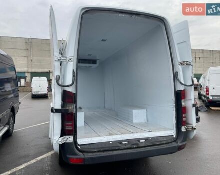 Белый Мерседес Sprinter, объемом двигателя 2.15 л и пробегом 444 тыс. км за 12222 $, фото 16 на Automoto.ua