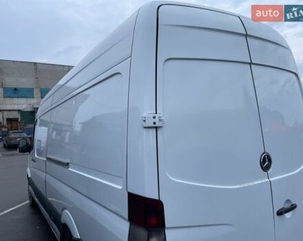 Белый Мерседес Sprinter, объемом двигателя 2.15 л и пробегом 444 тыс. км за 12222 $, фото 12 на Automoto.ua
