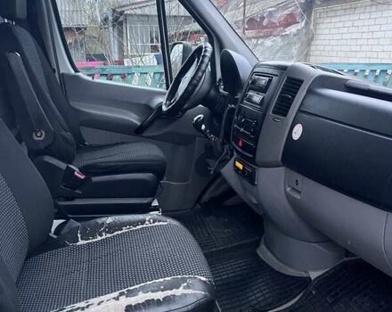 Белый Мерседес Sprinter, объемом двигателя 2.15 л и пробегом 350 тыс. км за 13999 $, фото 6 на Automoto.ua