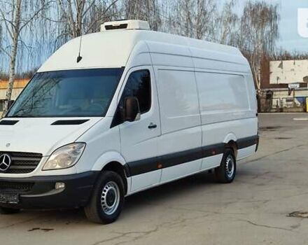 Белый Мерседес Sprinter, объемом двигателя 2.2 л и пробегом 320 тыс. км за 10900 $, фото 1 на Automoto.ua