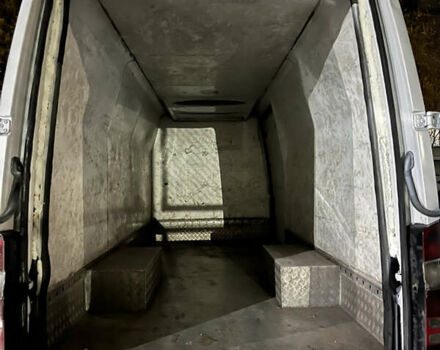 Белый Мерседес Sprinter, объемом двигателя 2.99 л и пробегом 180 тыс. км за 20000 $, фото 13 на Automoto.ua