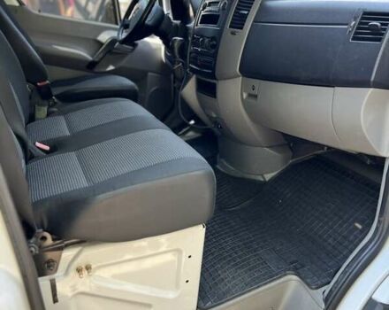 Белый Мерседес Sprinter, объемом двигателя 2.2 л и пробегом 352 тыс. км за 12500 $, фото 5 на Automoto.ua