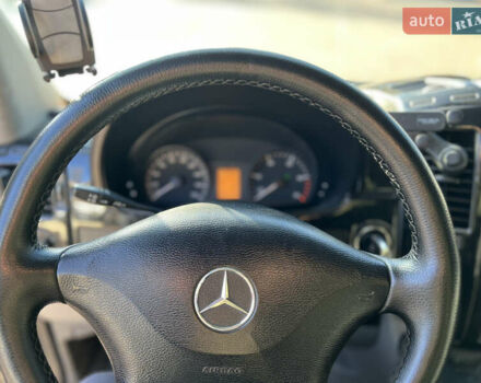 Белый Мерседес Sprinter, объемом двигателя 2.99 л и пробегом 180 тыс. км за 20000 $, фото 2 на Automoto.ua