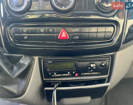 Белый Мерседес Sprinter, объемом двигателя 2.99 л и пробегом 180 тыс. км за 20000 $, фото 4 на Automoto.ua