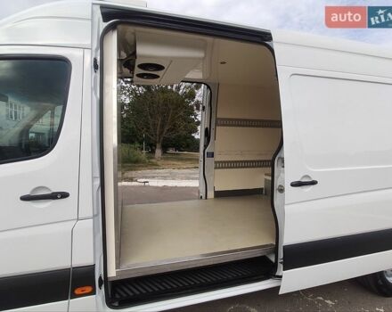 Белый Мерседес Sprinter, объемом двигателя 0 л и пробегом 281 тыс. км за 30500 $, фото 38 на Automoto.ua