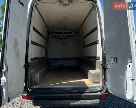 Белый Мерседес Sprinter, объемом двигателя 2.9 л и пробегом 481 тыс. км за 9000 $, фото 6 на Automoto.ua