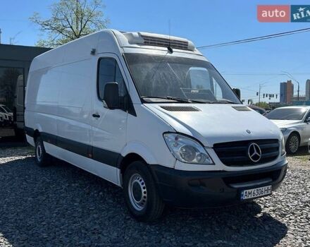Белый Мерседес Sprinter, объемом двигателя 2.9 л и пробегом 481 тыс. км за 9000 $, фото 2 на Automoto.ua