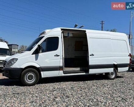 Белый Мерседес Sprinter, объемом двигателя 2.9 л и пробегом 481 тыс. км за 9000 $, фото 3 на Automoto.ua