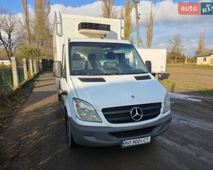 Белый Мерседес Sprinter, объемом двигателя 2.14 л и пробегом 350 тыс. км за 13990 $, фото 1 на Automoto.ua