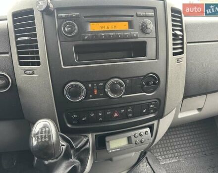 Мерседес Sprinter 2011 в Киеве на Automoto.ua Белый Мерседес Sprinter, объемом двигателя 2.14 л и пробегом 302 тыс. км за 15900 $, фото 13 на Automoto.ua