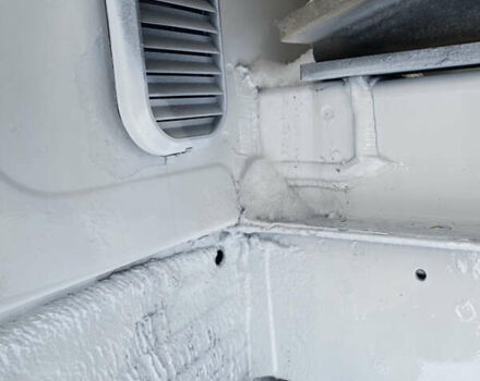 Белый Мерседес Sprinter, объемом двигателя 0 л и пробегом 270 тыс. км за 25400 $, фото 10 на Automoto.ua