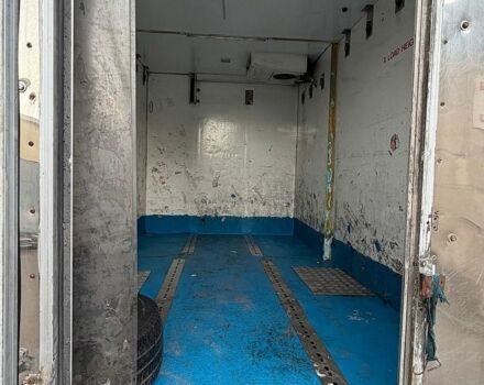 Белый Мерседес Sprinter, объемом двигателя 2.15 л и пробегом 800 тыс. км за 8400 $, фото 15 на Automoto.ua