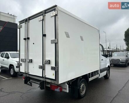 Мерседес Sprinter 2011 в Киеве на Automoto.ua Белый Мерседес Sprinter, объемом двигателя 2.14 л и пробегом 302 тыс. км за 15900 $, фото 6 на Automoto.ua