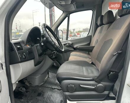 Мерседес Sprinter 2011 в Киеве на Automoto.ua Белый Мерседес Sprinter, объемом двигателя 2.14 л и пробегом 302 тыс. км за 15900 $, фото 10 на Automoto.ua
