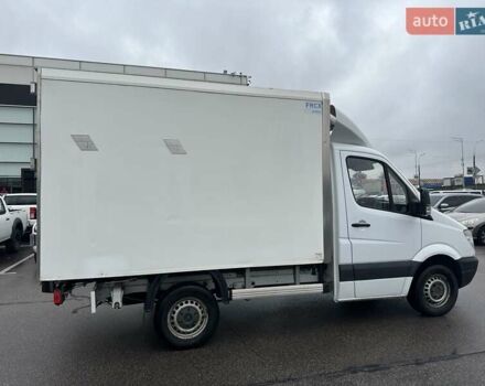Мерседес Sprinter 2011 в Киеве на Automoto.ua Белый Мерседес Sprinter, объемом двигателя 2.14 л и пробегом 302 тыс. км за 15900 $, фото 7 на Automoto.ua