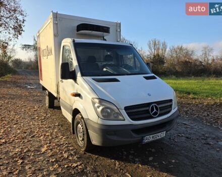 Белый Мерседес Sprinter, объемом двигателя 2.14 л и пробегом 350 тыс. км за 13990 $, фото 5 на Automoto.ua