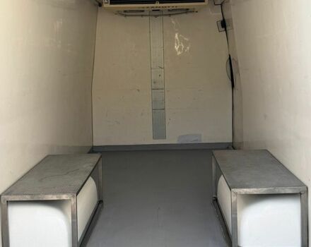 Белый Мерседес Sprinter, объемом двигателя 2.99 л и пробегом 570 тыс. км за 18500 $, фото 7 на Automoto.ua