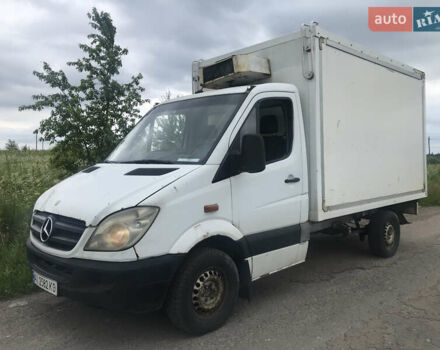 Белый Мерседес Sprinter, объемом двигателя 2.14 л и пробегом 650 тыс. км за 8000 $, фото 3 на Automoto.ua