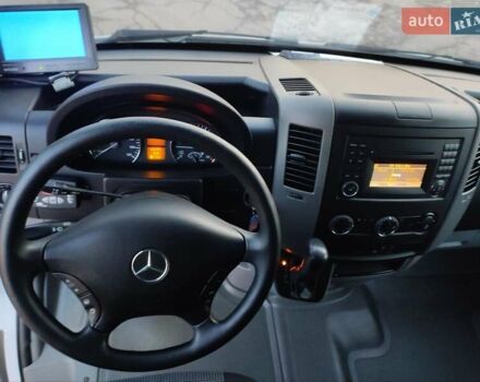 Белый Мерседес Sprinter, объемом двигателя 0 л и пробегом 281 тыс. км за 28500 $, фото 21 на Automoto.ua