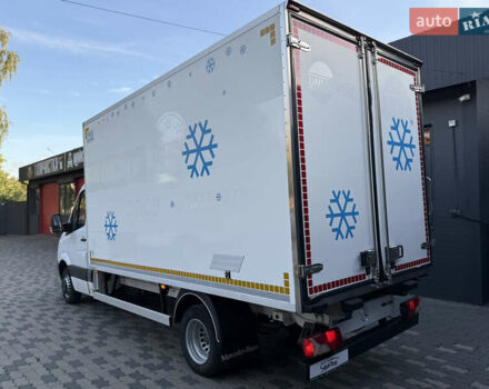 Белый Мерседес Sprinter, объемом двигателя 2.2 л и пробегом 227 тыс. км за 21000 $, фото 9 на Automoto.ua