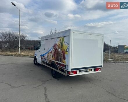 Белый Мерседес Sprinter, объемом двигателя 2.1 л и пробегом 217 тыс. км за 19800 $, фото 4 на Automoto.ua