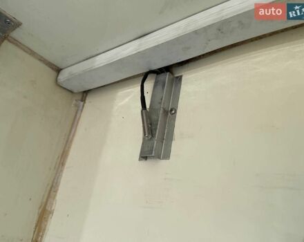 Білий Мерседес Sprinter, об'ємом двигуна 2.15 л та пробігом 343 тис. км за 11000 $, фото 32 на Automoto.ua