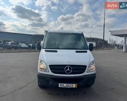 Белый Мерседес Sprinter, объемом двигателя 2.1 л и пробегом 212 тыс. км за 19500 $, фото 2 на Automoto.ua