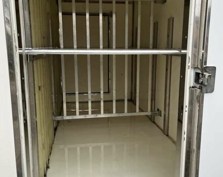 Белый Мерседес Sprinter, объемом двигателя 0 л и пробегом 305 тыс. км за 18900 $, фото 17 на Automoto.ua