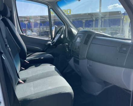 Белый Мерседес Sprinter, объемом двигателя 2.99 л и пробегом 380 тыс. км за 25000 $, фото 3 на Automoto.ua