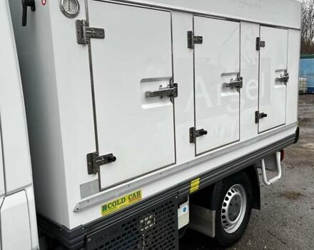 Белый Мерседес Sprinter, объемом двигателя 0 л и пробегом 305 тыс. км за 18900 $, фото 15 на Automoto.ua