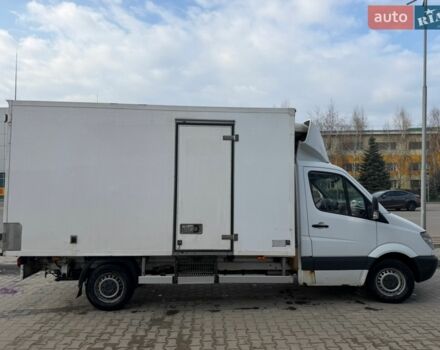 Белый Мерседес Sprinter, объемом двигателя 2.14 л и пробегом 940 тыс. км за 17500 $, фото 2 на Automoto.ua