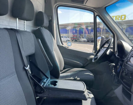 Белый Мерседес Sprinter, объемом двигателя 2.99 л и пробегом 380 тыс. км за 25000 $, фото 4 на Automoto.ua