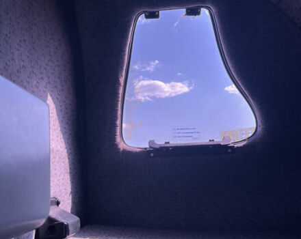 Белый Мерседес Sprinter, объемом двигателя 2.99 л и пробегом 380 тыс. км за 25000 $, фото 5 на Automoto.ua