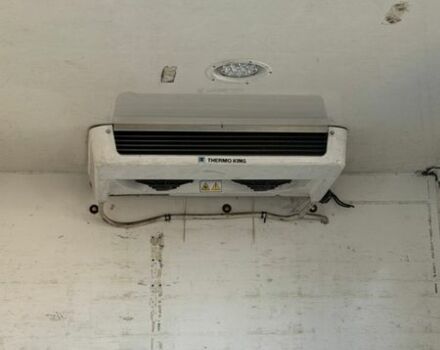 Белый Мерседес Sprinter, объемом двигателя 2.14 л и пробегом 940 тыс. км за 17500 $, фото 5 на Automoto.ua