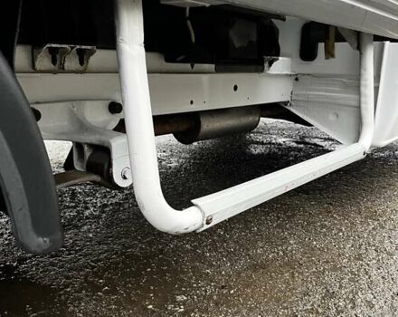 Белый Мерседес Sprinter, объемом двигателя 0 л и пробегом 305 тыс. км за 18900 $, фото 9 на Automoto.ua