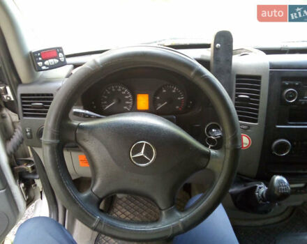 Белый Мерседес Sprinter, объемом двигателя 3.22 л и пробегом 305 тыс. км за 16100 $, фото 11 на Automoto.ua