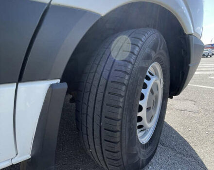 Белый Мерседес Sprinter, объемом двигателя 2.99 л и пробегом 380 тыс. км за 25000 $, фото 23 на Automoto.ua