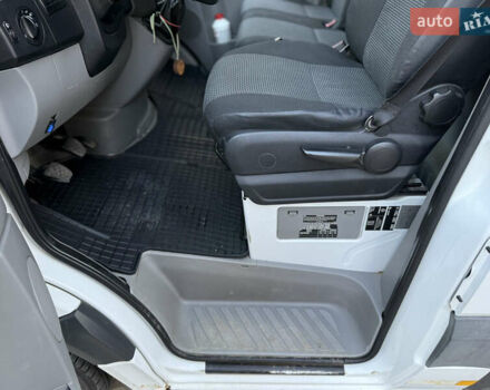Белый Мерседес Sprinter, объемом двигателя 2.2 л и пробегом 227 тыс. км за 21000 $, фото 16 на Automoto.ua
