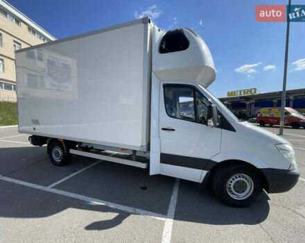 Белый Мерседес Sprinter, объемом двигателя 2.99 л и пробегом 380 тыс. км за 25000 $, фото 6 на Automoto.ua